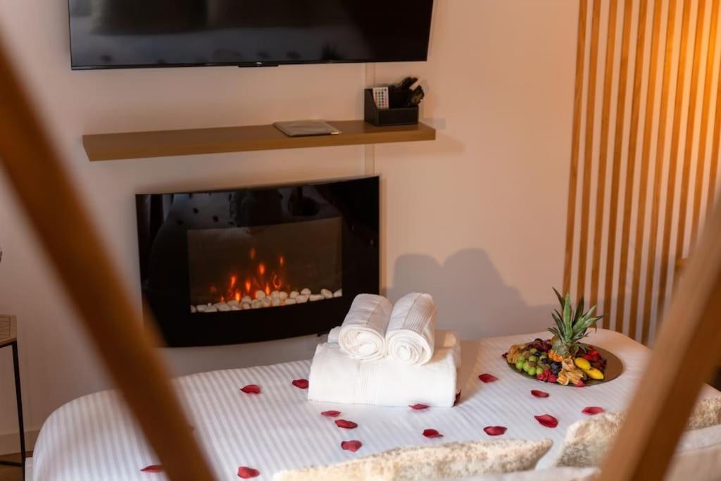 Suite Love Jacuzzi Montévrain Dış mekan fotoğraf